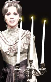 Kathryn as Maggie Evans